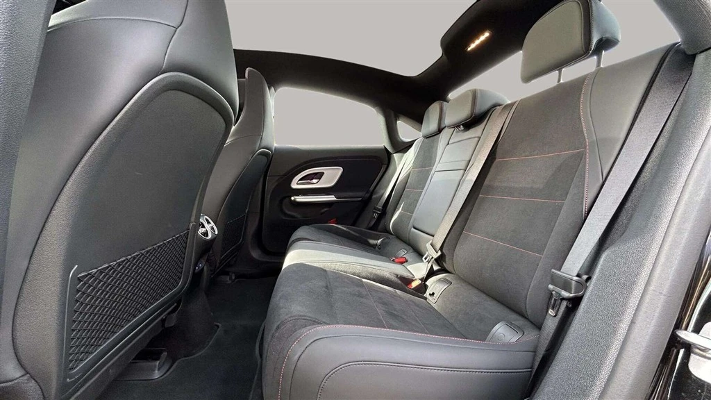 Mercedes-Benz-CLA-image-24