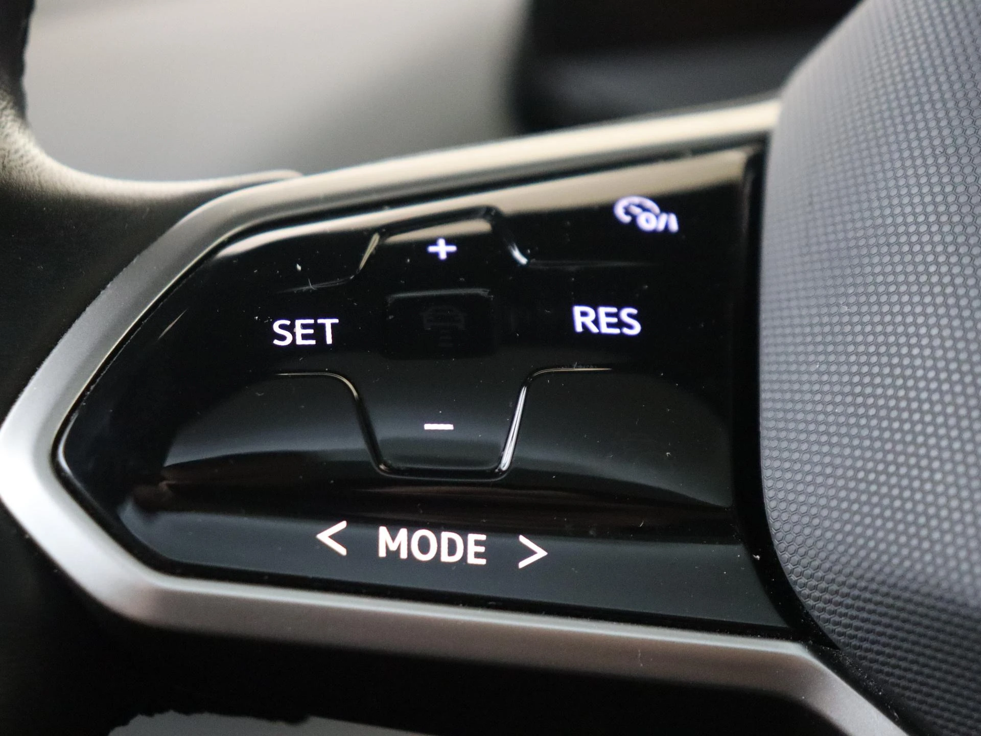 Volkswagen-ID.4-image-11