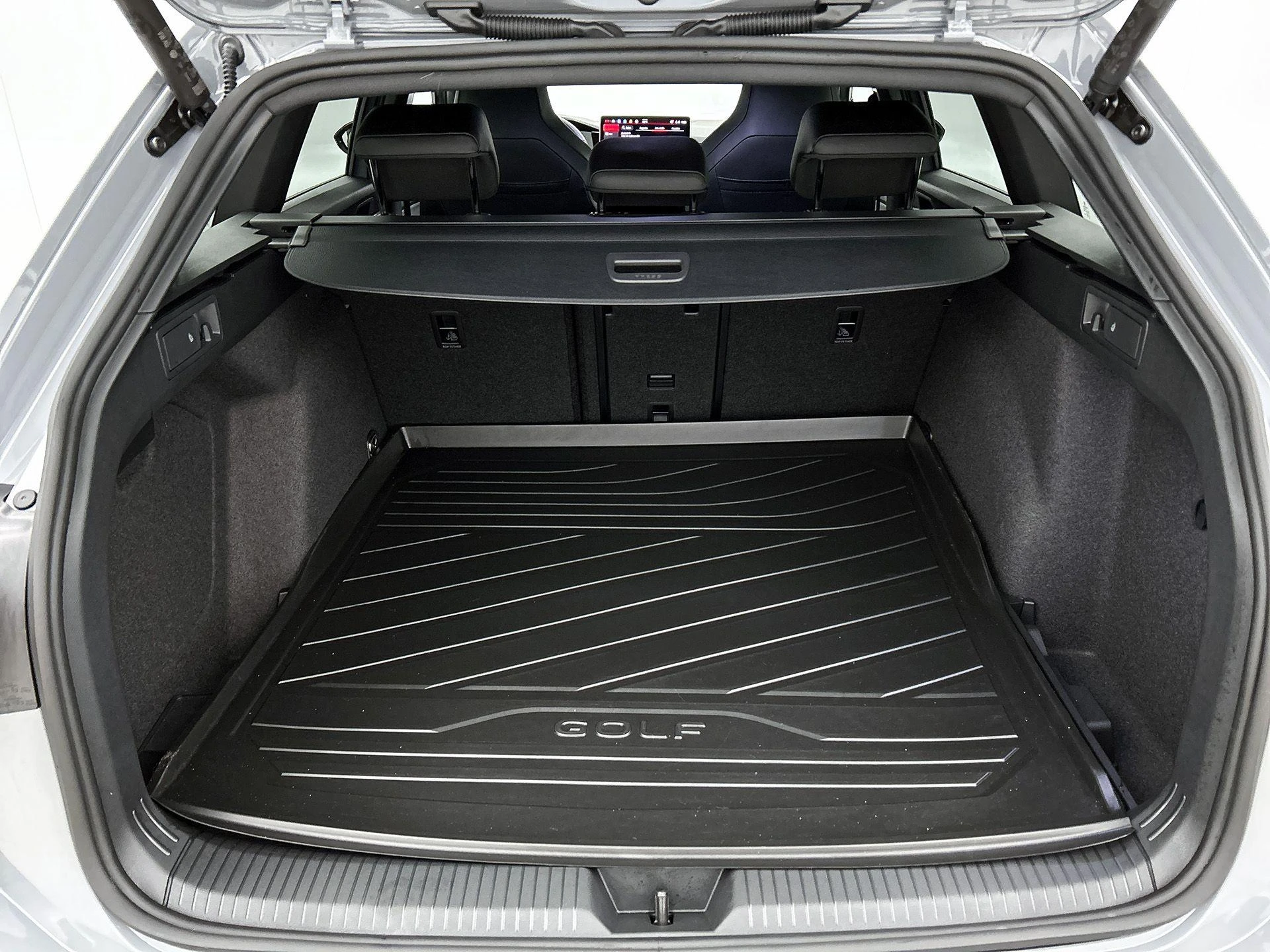 Volkswagen Golf - 16