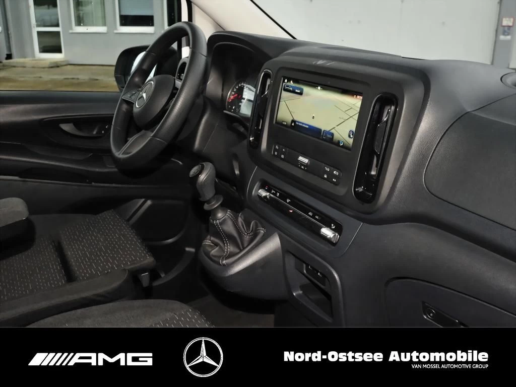 Mercedes-Benz-Vito-image-7