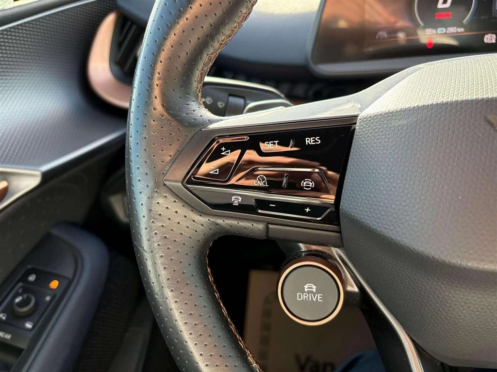 CUPRA-Tavascan-image-16