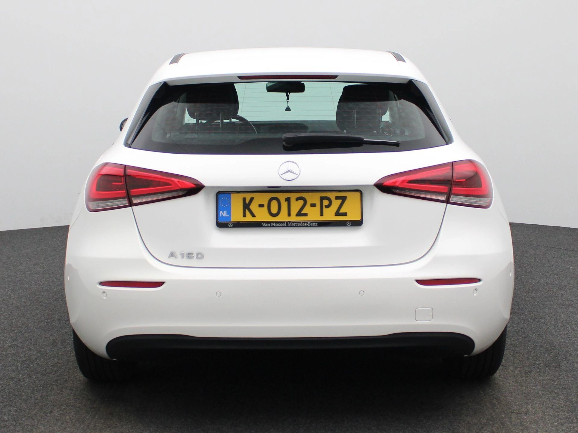 Mercedes-Benz-A-Klasse-image-4