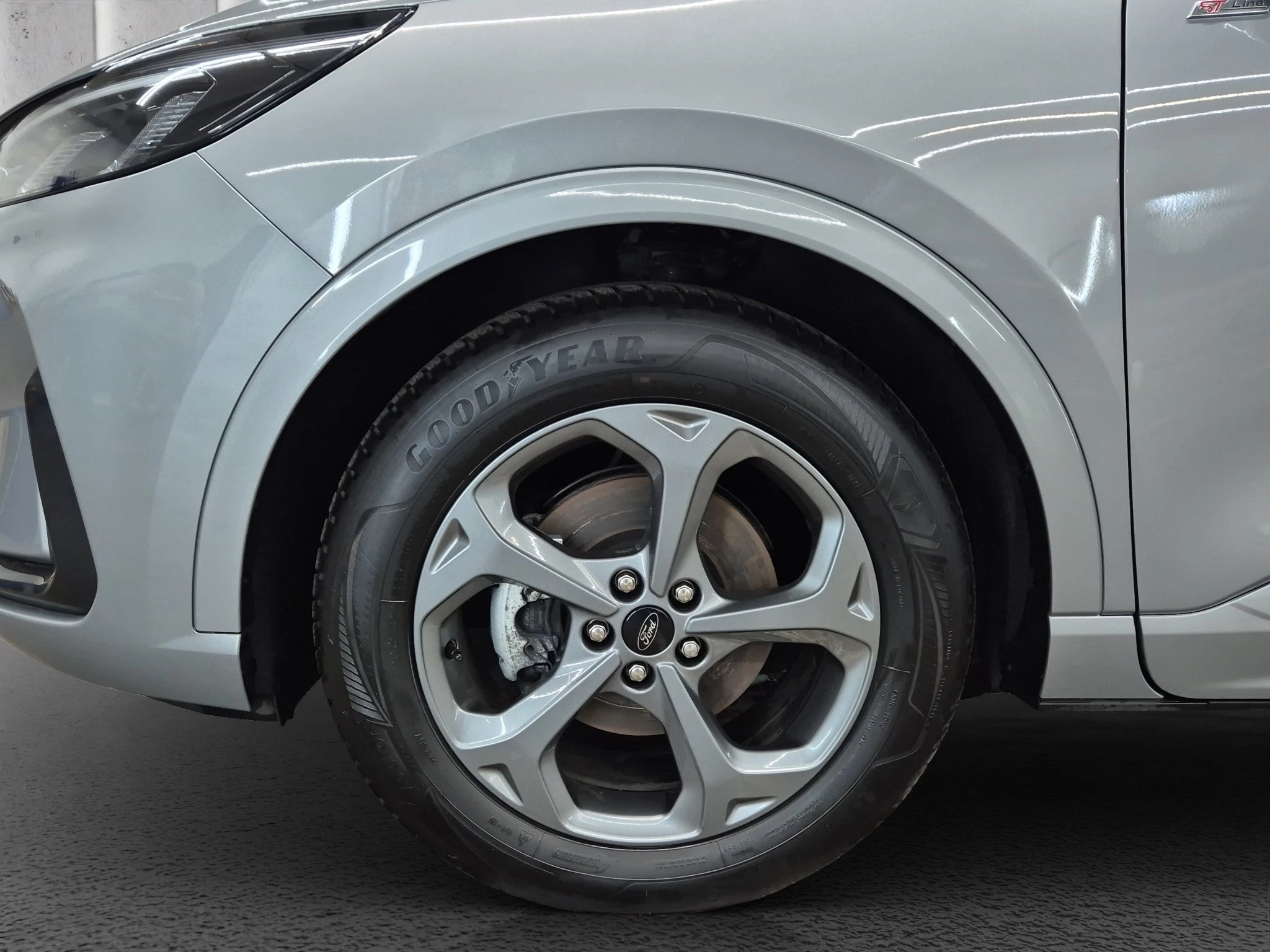 Ford Kuga ST-Line Aut.*KAM*LED-MATRIX*NAVI*GRA*WINTER-PKT.