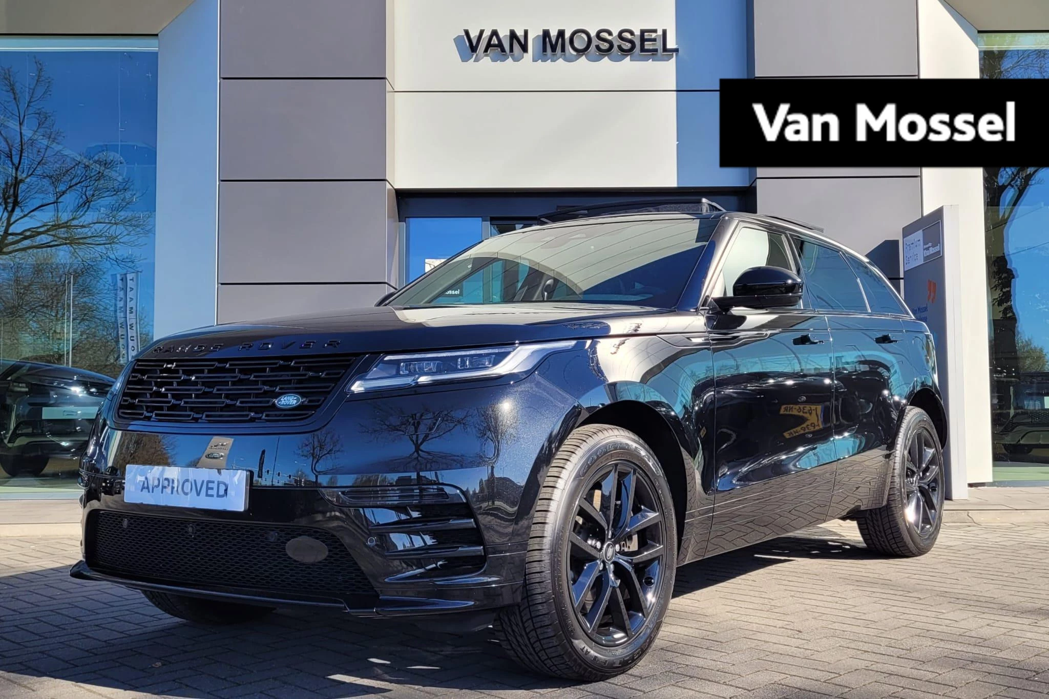 Land Rover-Range Rover Velar-image-0