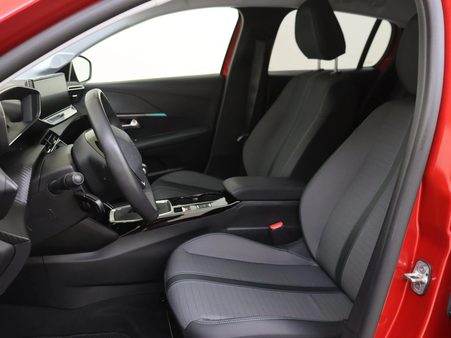 Peugeot-208-image-14