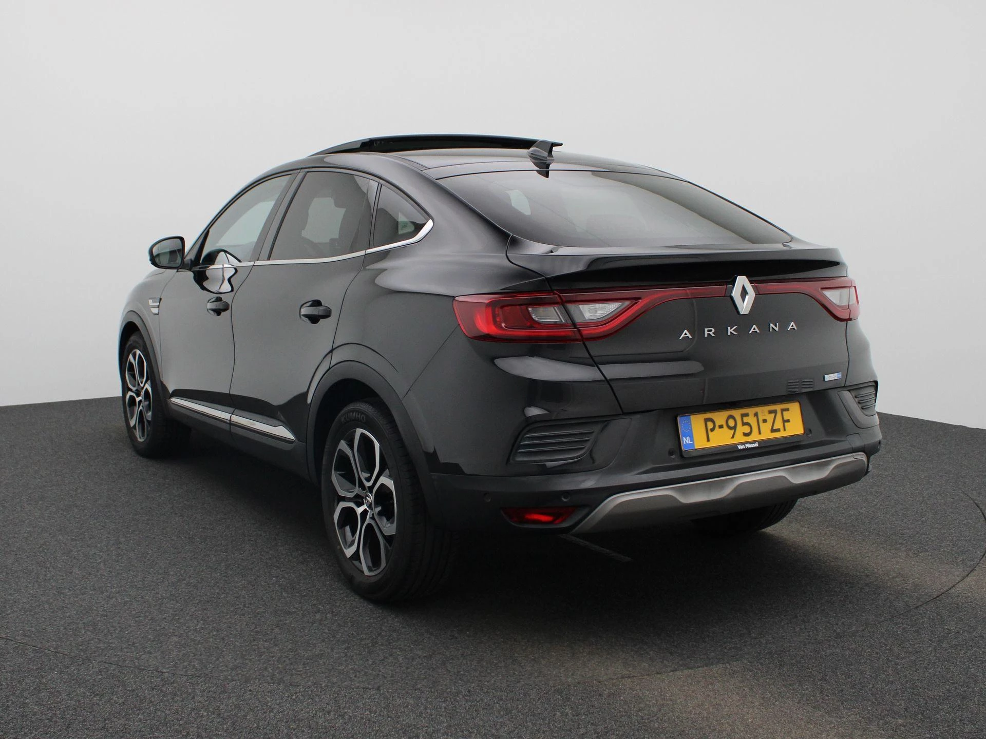 Renault-Arkana-image-1