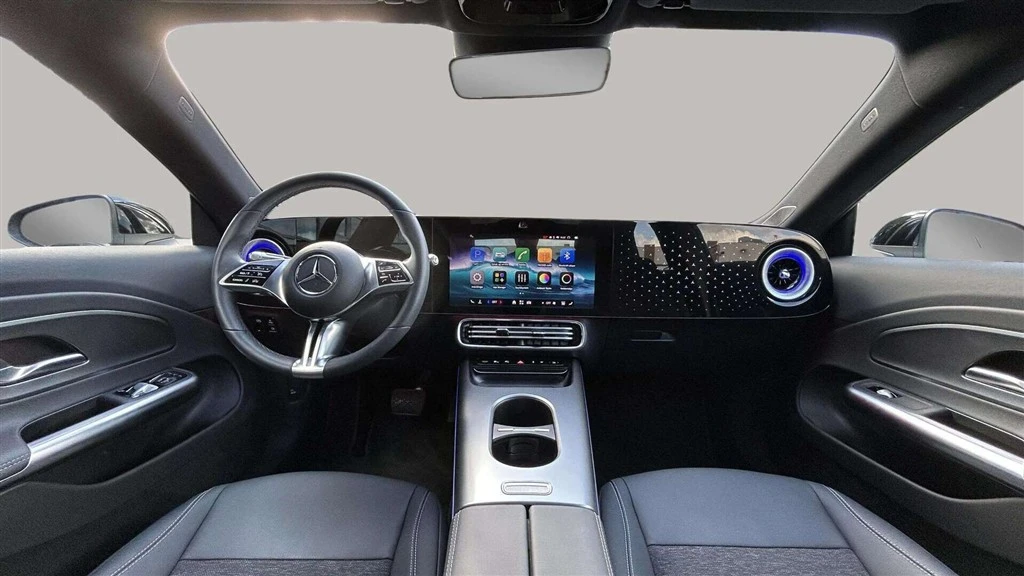 Mercedes-Benz-CLA-image-13