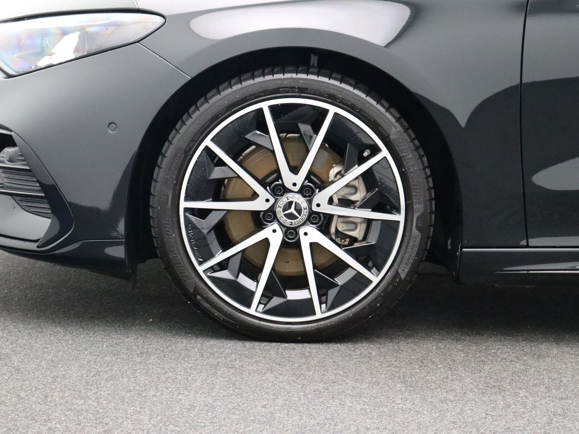Mercedes-Benz-CLA-image-6