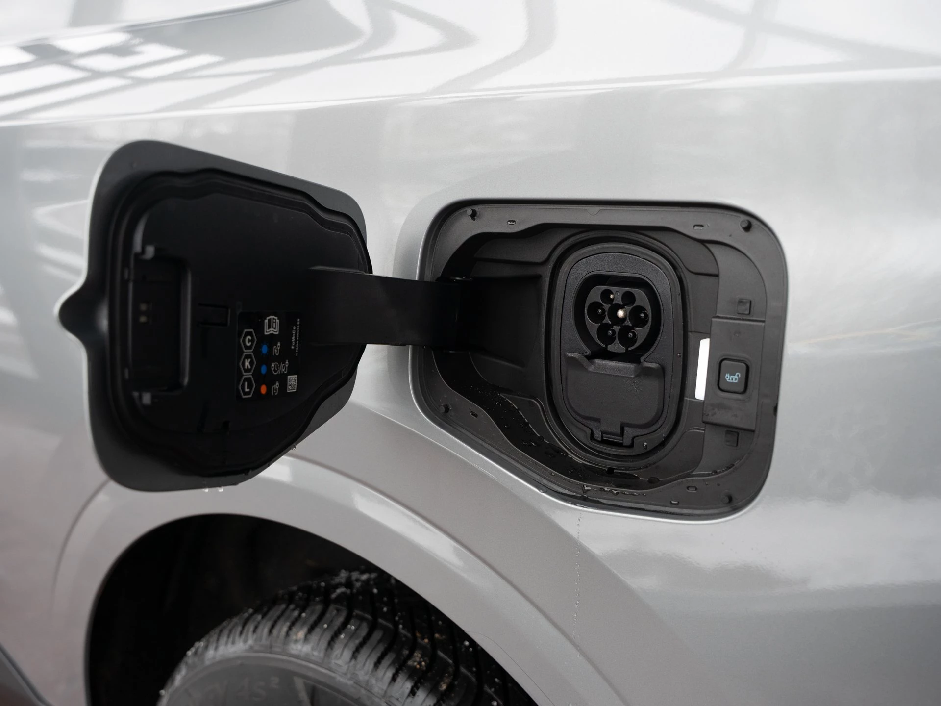 Ford Transit Courier Trend E 4-türig KLIMA*LED*WINT.PKT