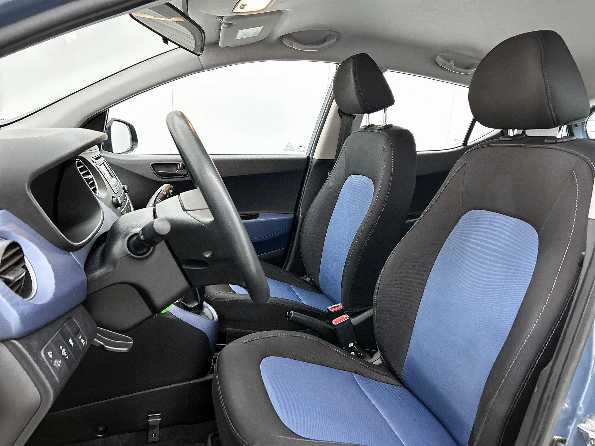 Hyundai-i10-image-28