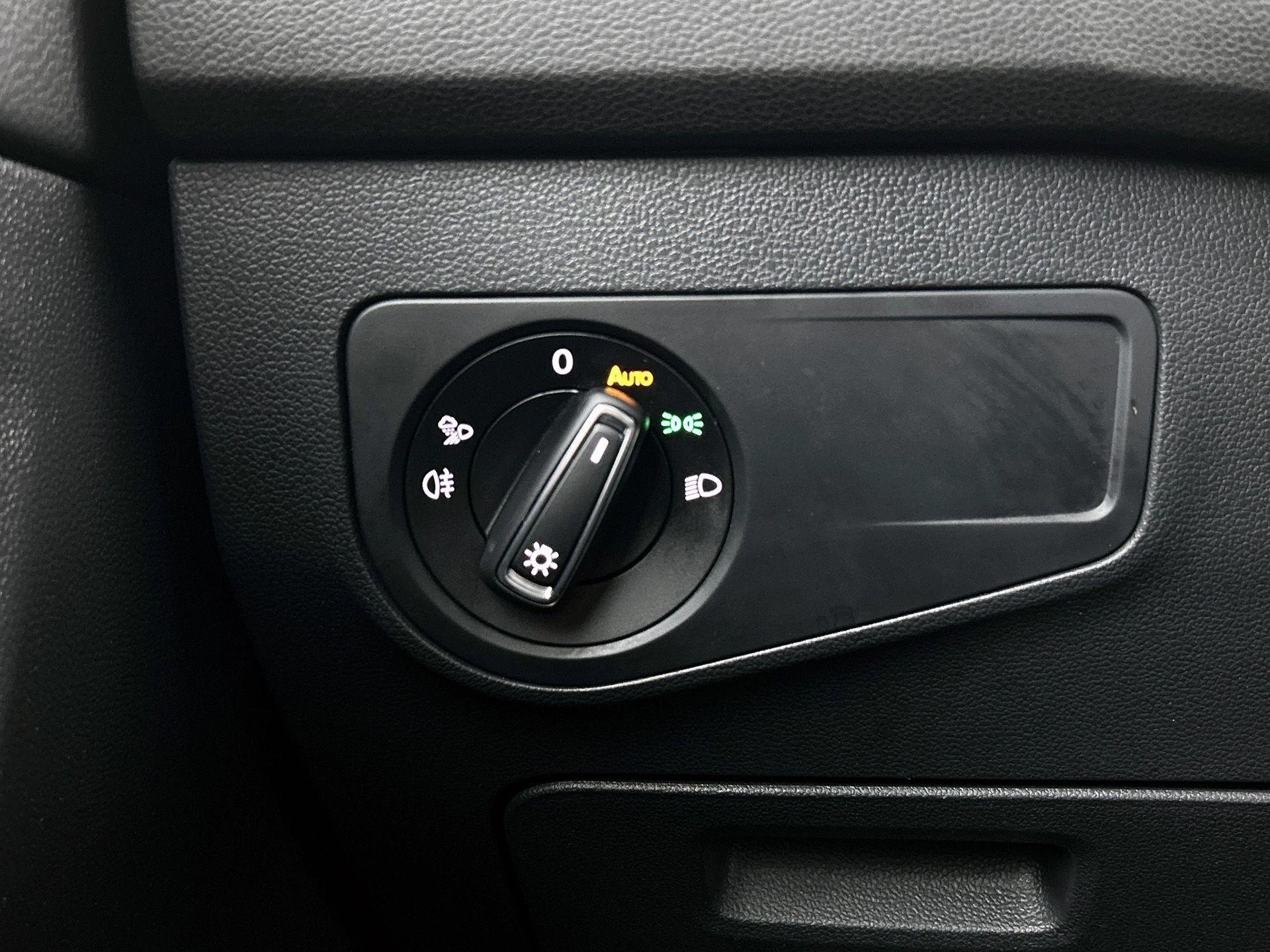 Volkswagen-Tiguan Allspace-image-14