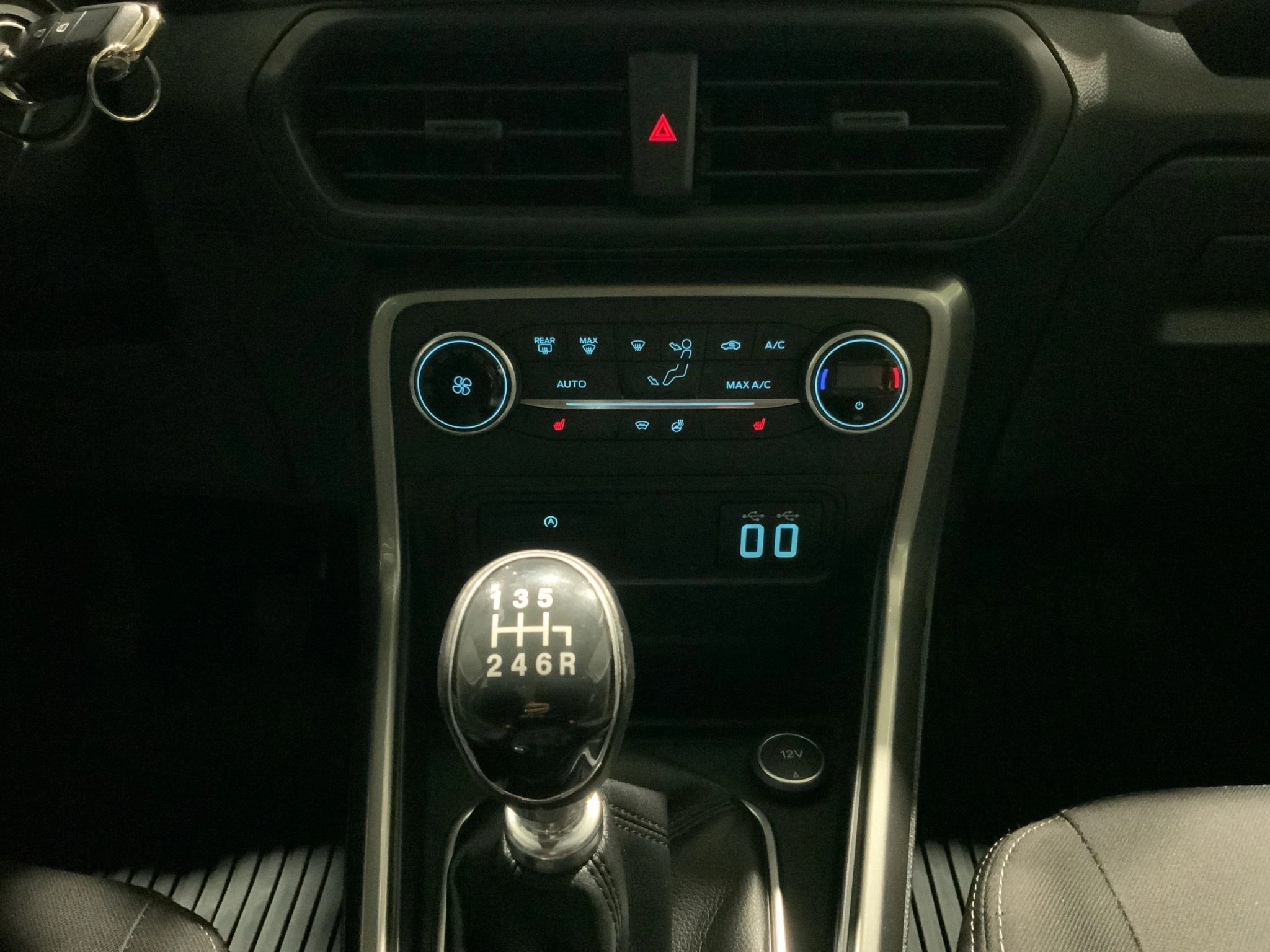Ford-EcoSport-image-13
