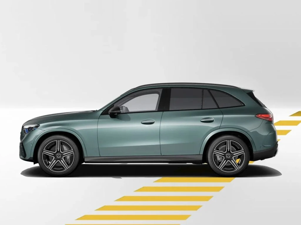 Mercedes-Benz-GLC 220 d-image-3
