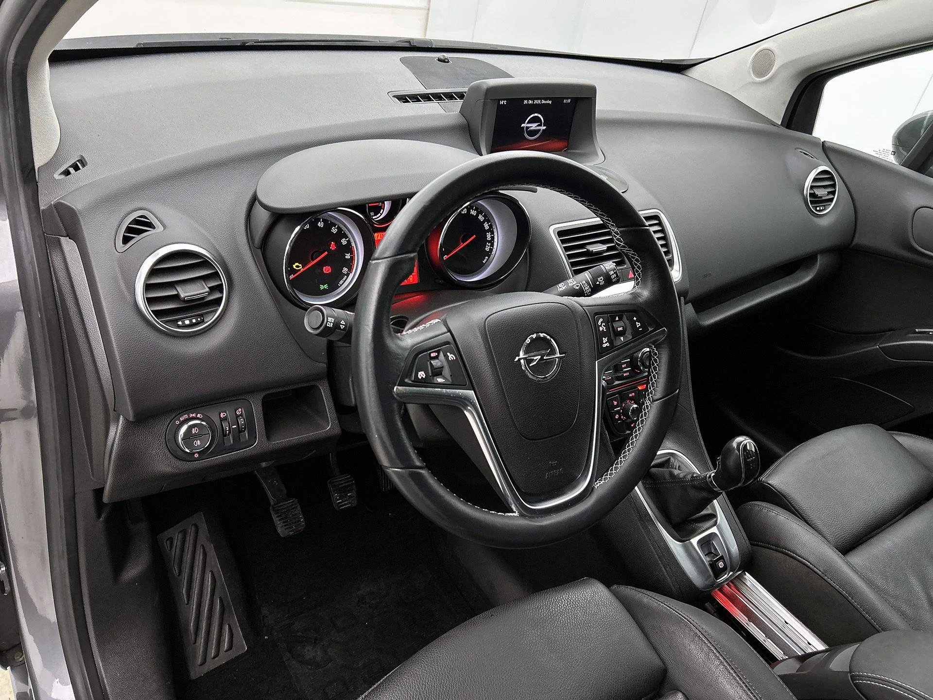 Opel-Meriva-image-8