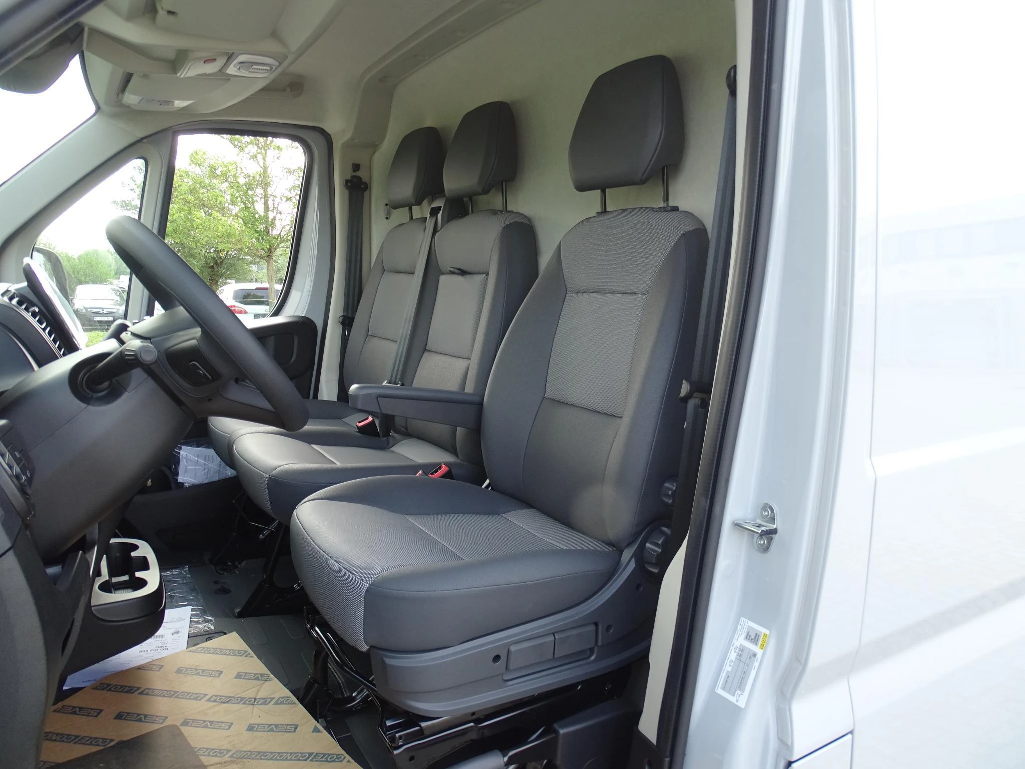 Peugeot-Boxer-image-6