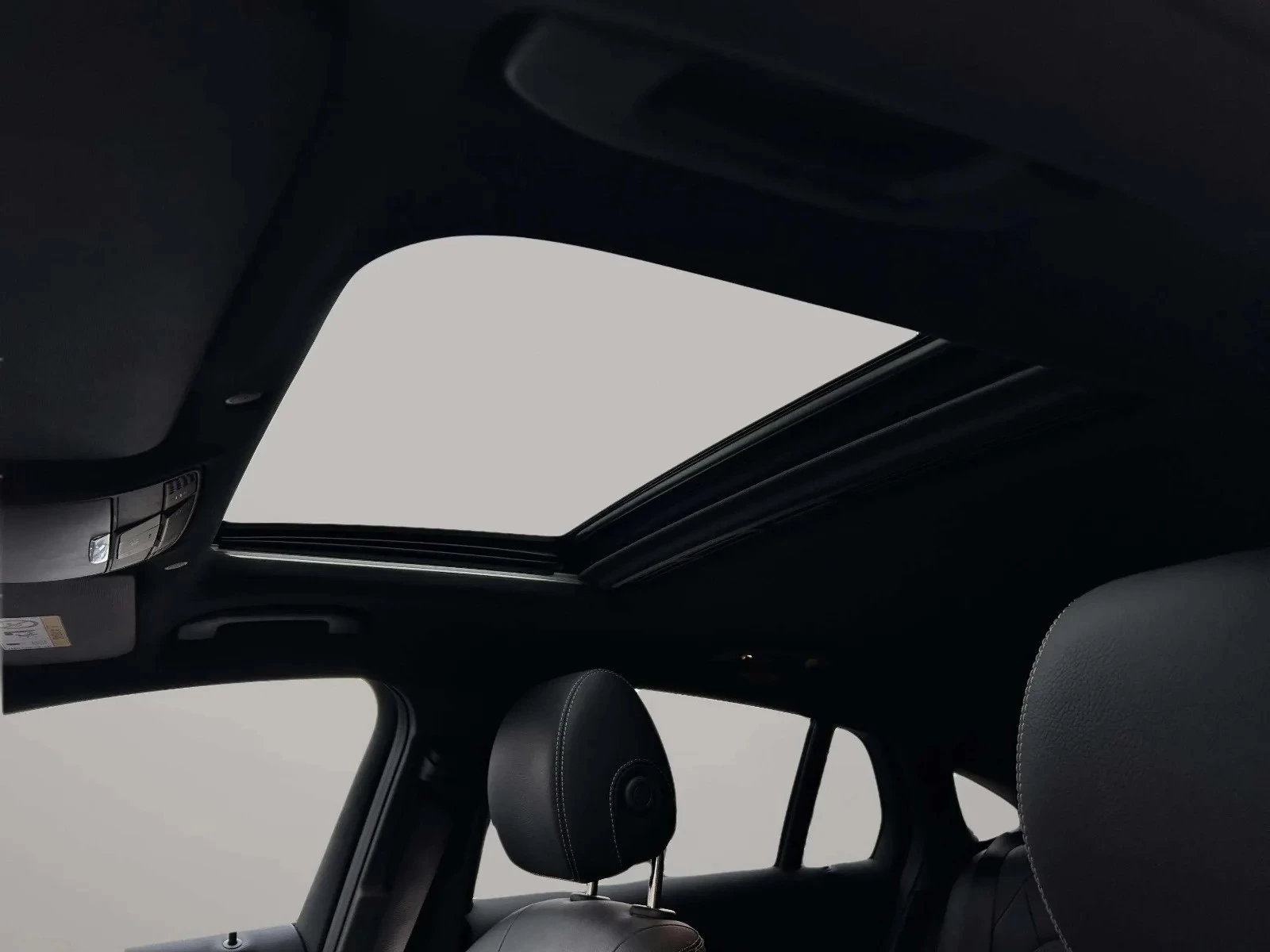 Mercedes-Benz-GLC-image-11