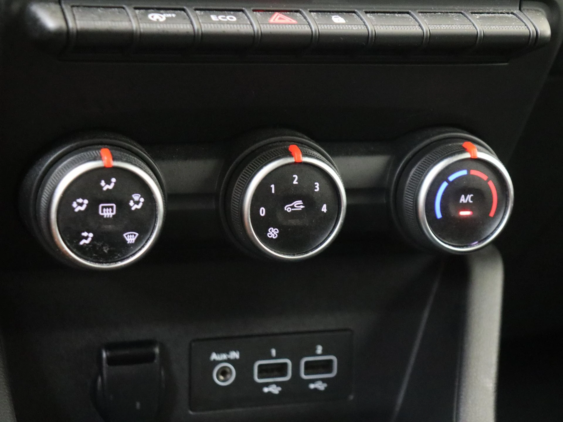 Renault-Clio-image-19