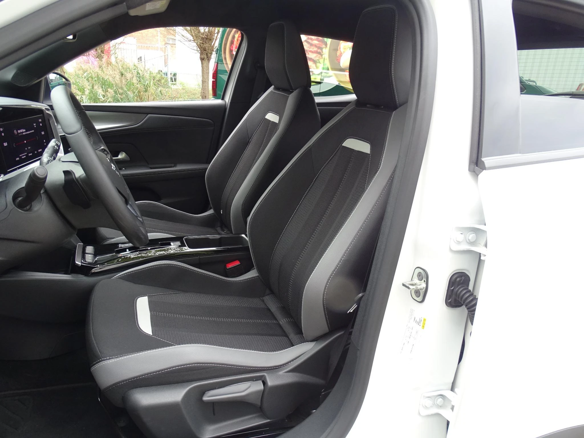 Opel-Mokka-image-11