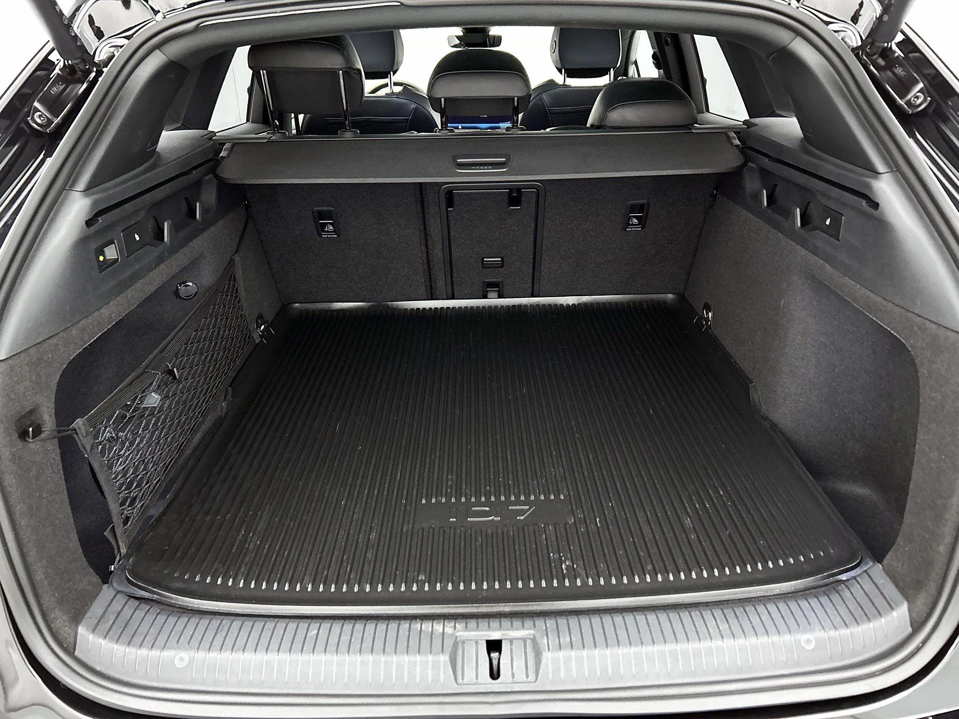 Volkswagen-ID.7-image-13