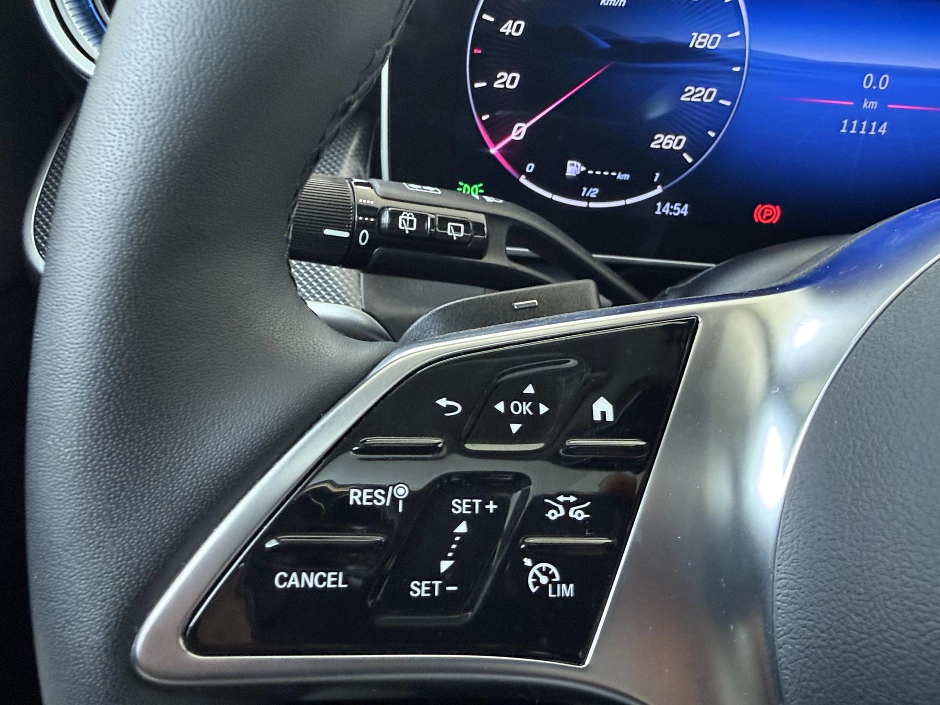 Mercedes-Benz GLC 300e 4MATIC Luxury Line