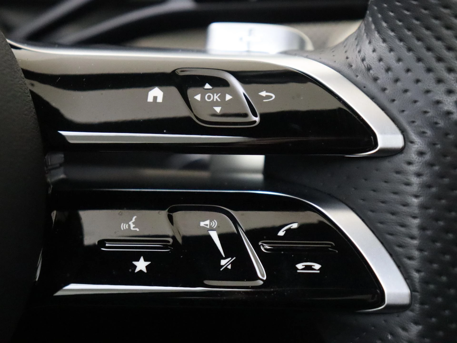 Mercedes-Benz-C-Klasse-image-12