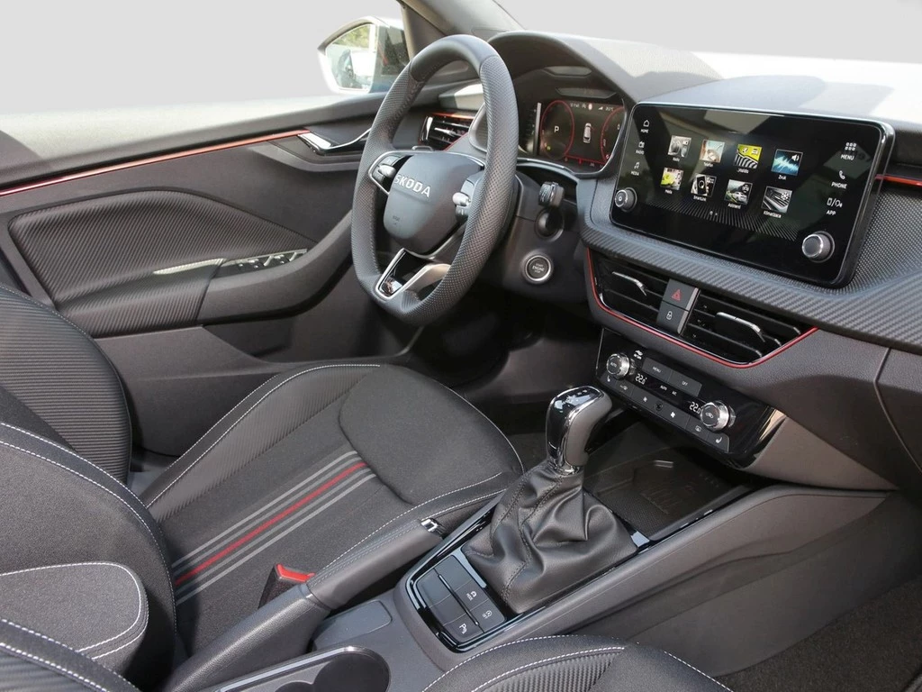 Škoda Kamiq 1.5 TSI DSG Monte Carlo 18" LM NAVIAPP+VC RFK