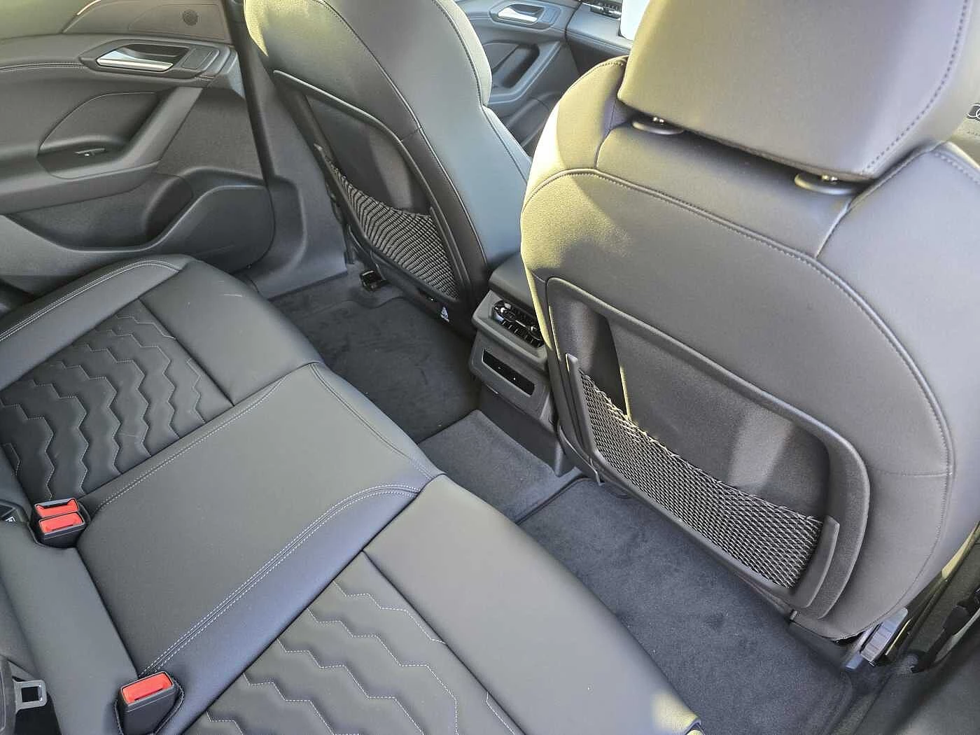 Audi-A6 Sportback e-tron-image-35