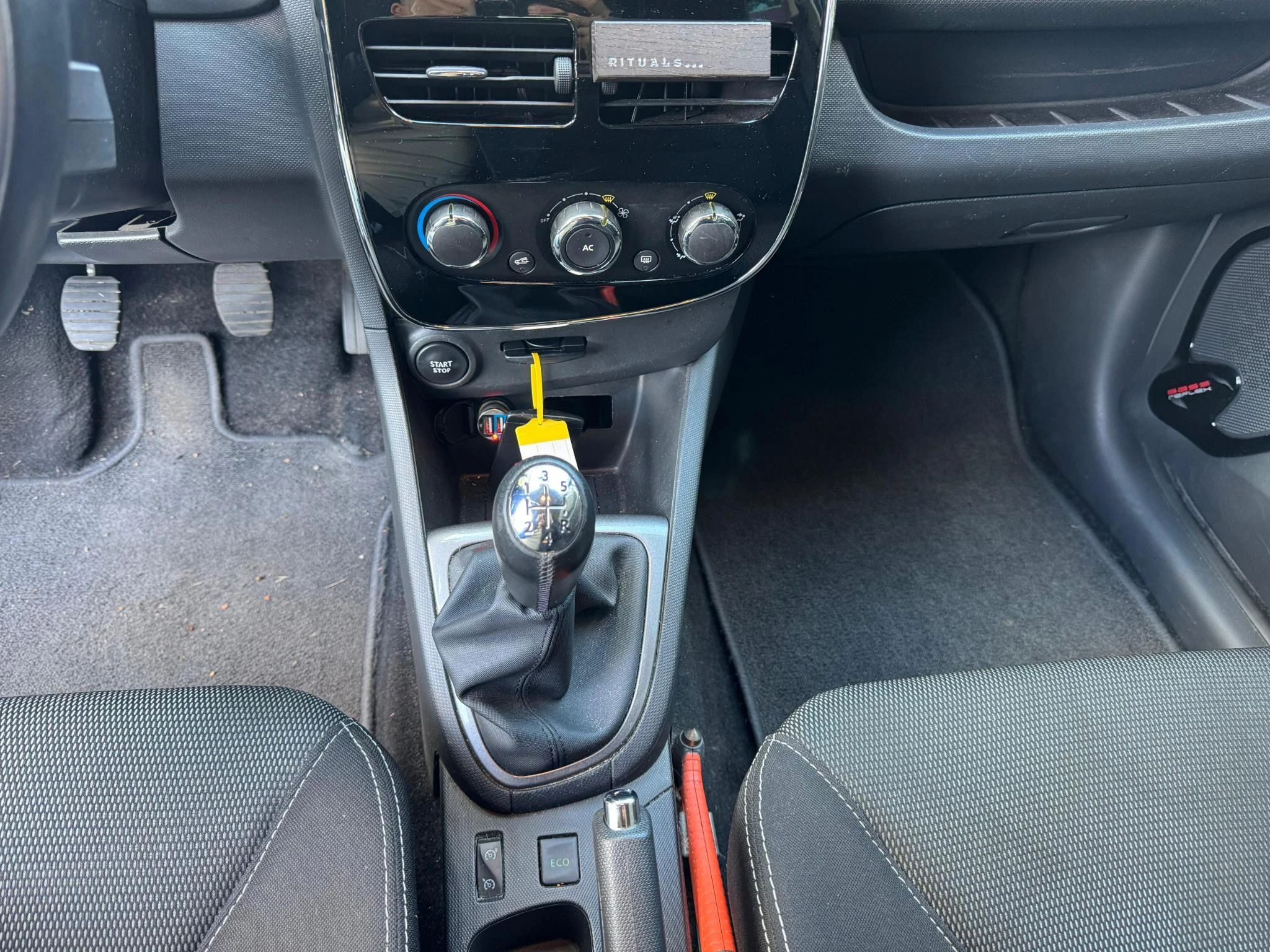 Renault-Clio-image-5