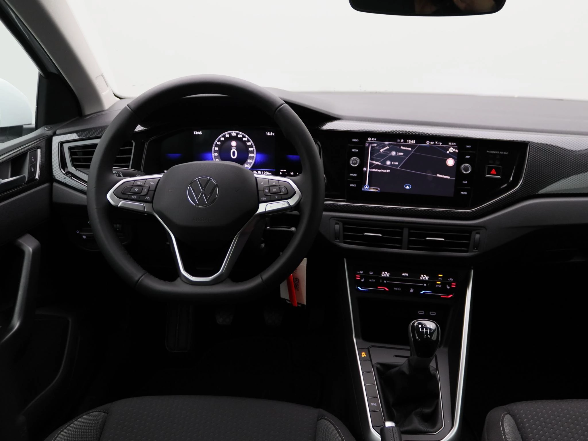 Volkswagen-Polo-image-6