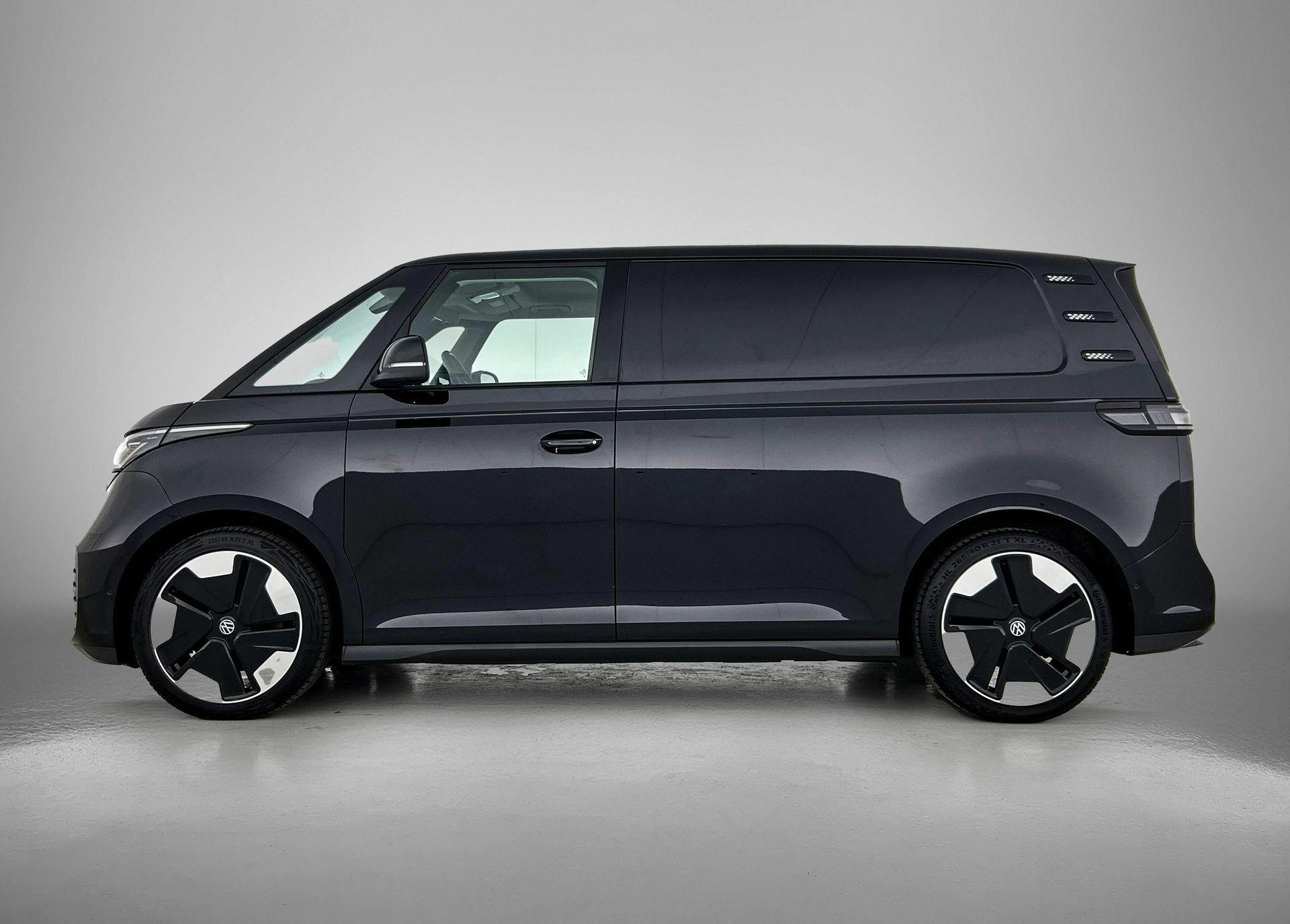 Volkswagen-ID. Buzz Cargo-image-1