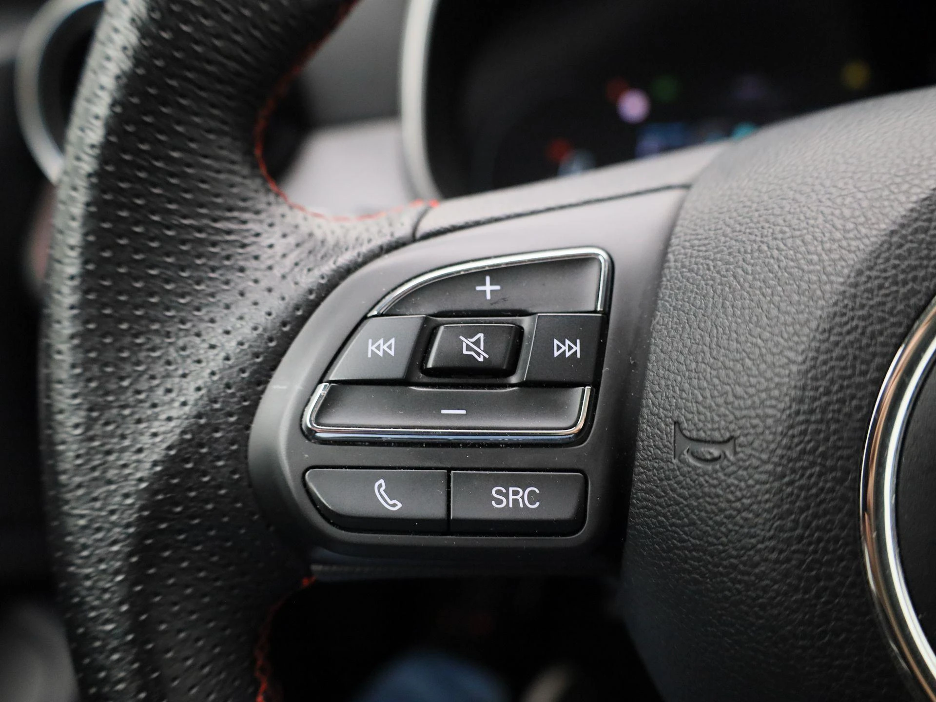 MG-ZS EV-image-18