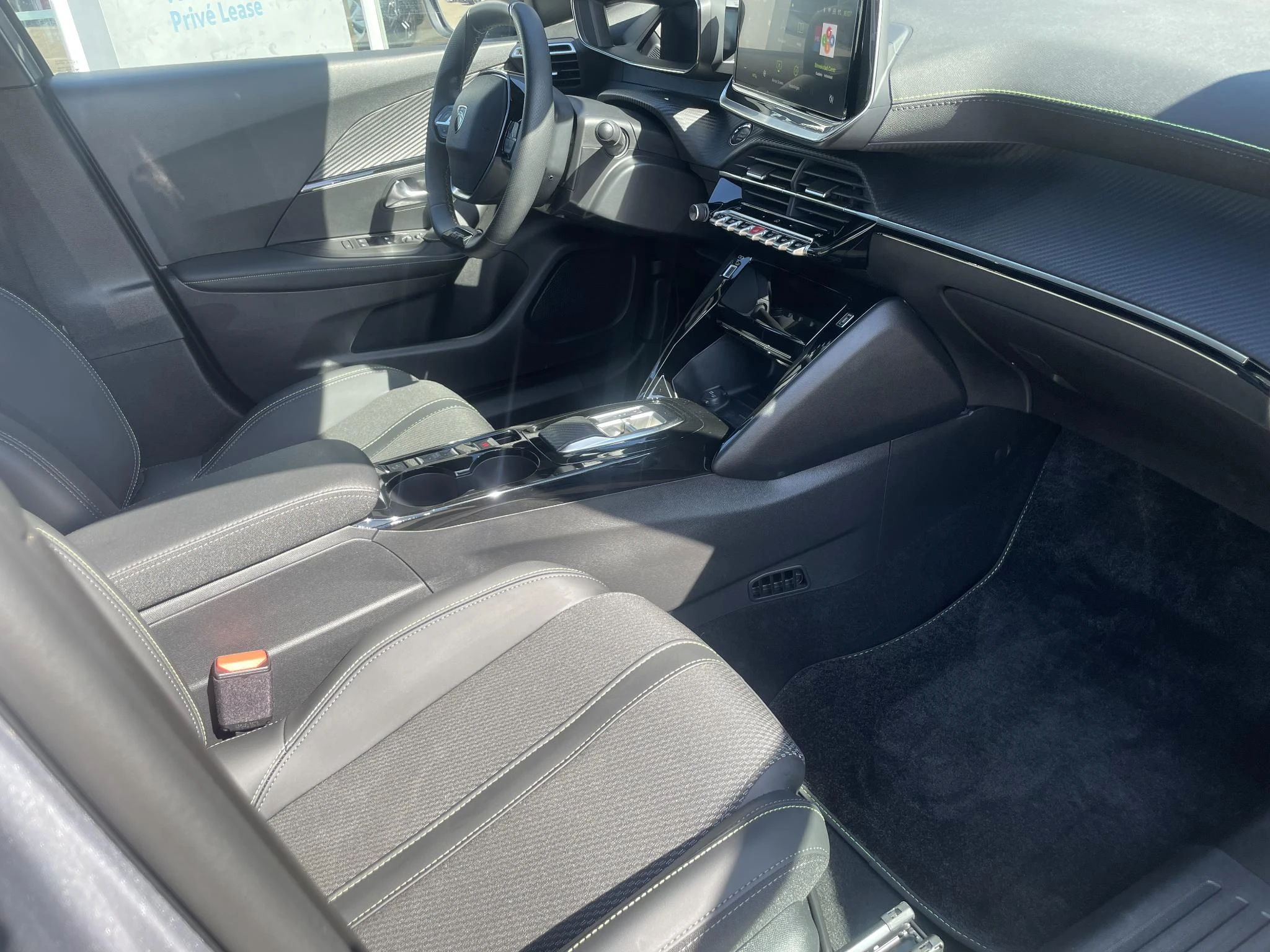 Peugeot-2008-image-15