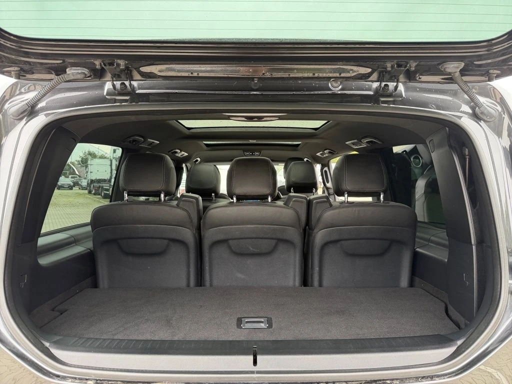 Mercedes-Benz-V-Klasse 300-image-21
