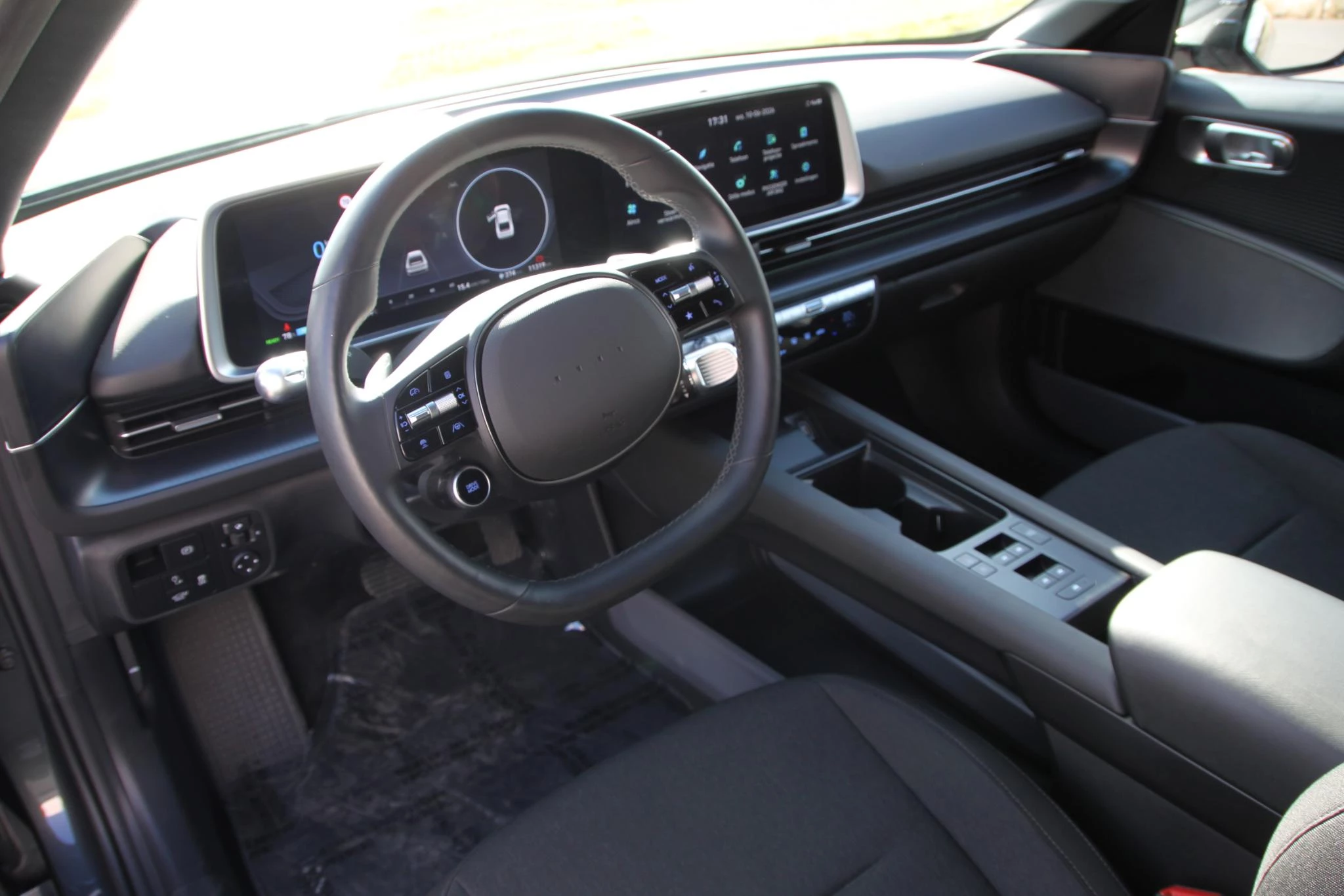 Hyundai IONIQ 6 Core Plus 77kWh