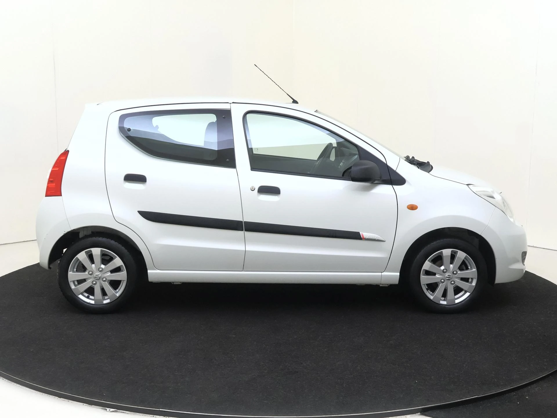 Suzuki-Alto-image-8