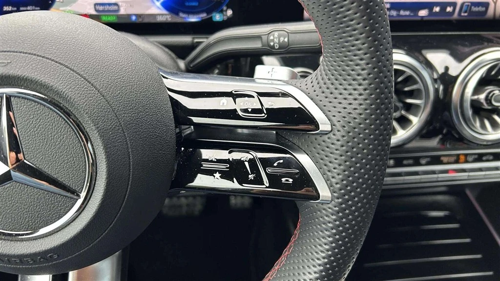 Mercedes-Benz-EQA-image-12