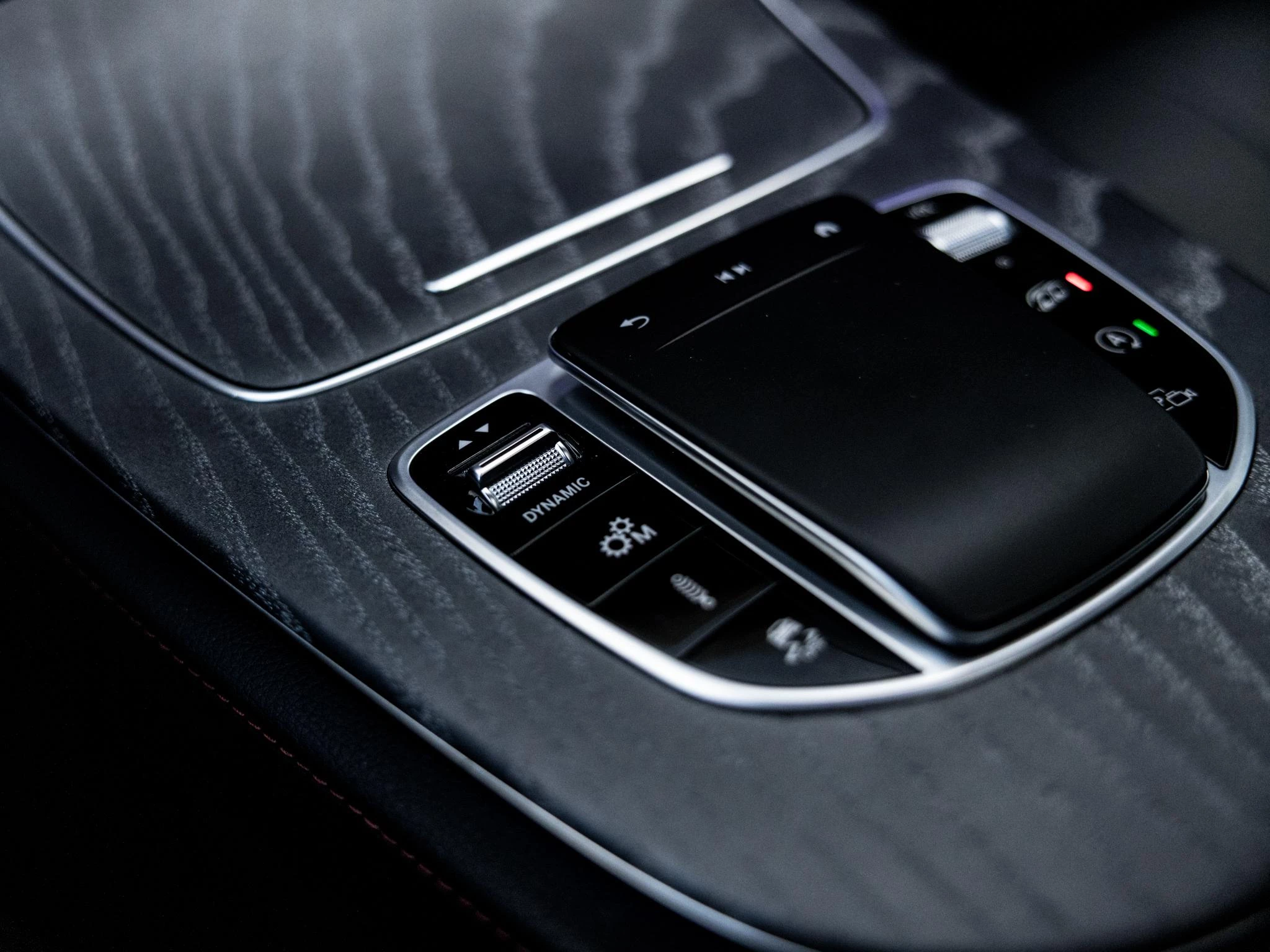 Mercedes-Benz-CLS-image-52