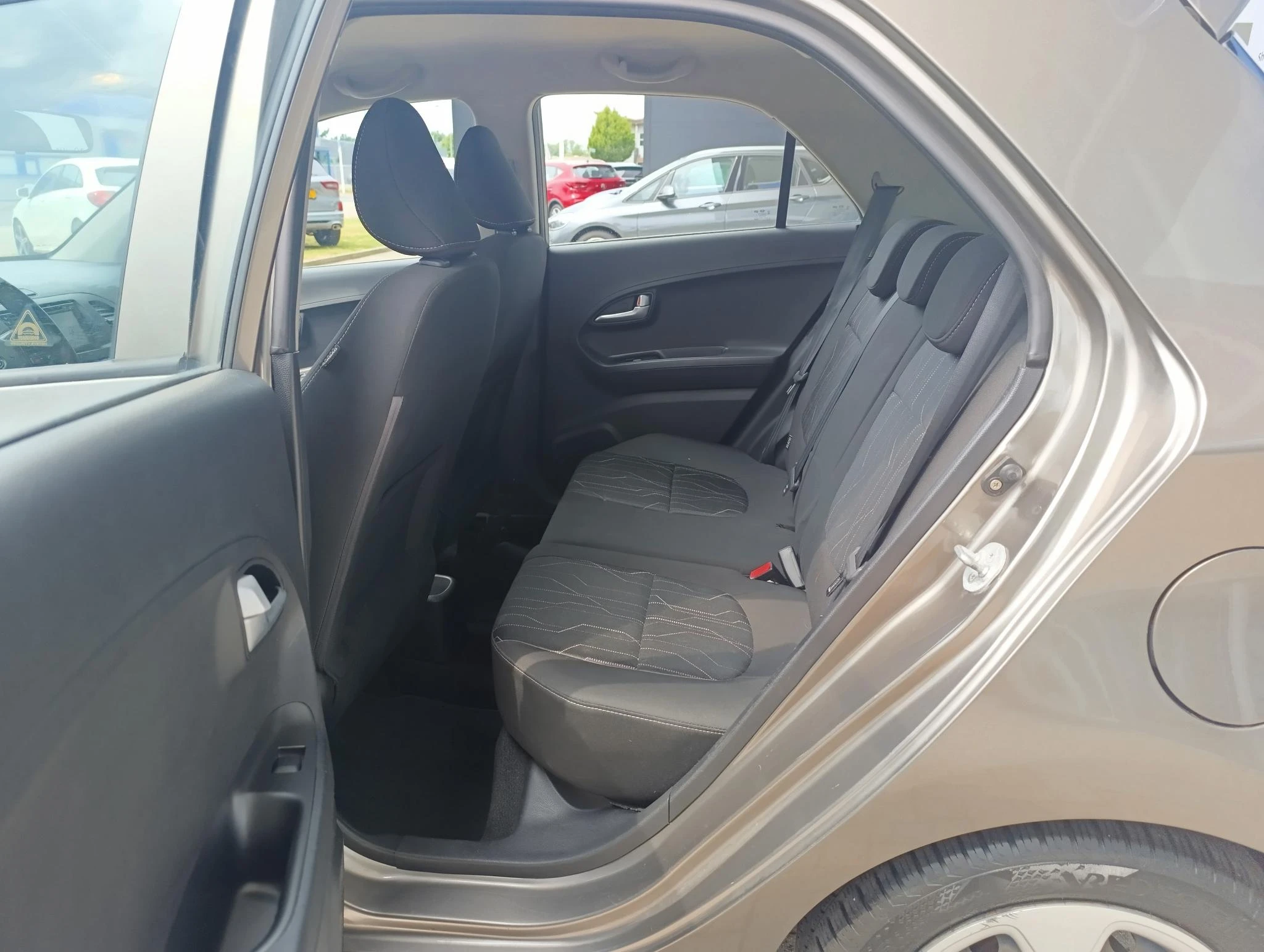 Kia-Picanto-image-10