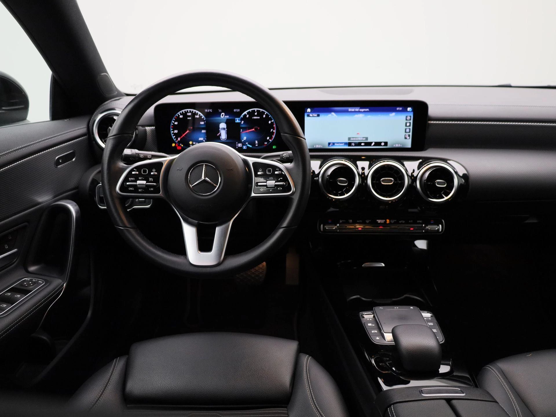 Mercedes-Benz CLA Shooting Brake CLA 180 Business Line