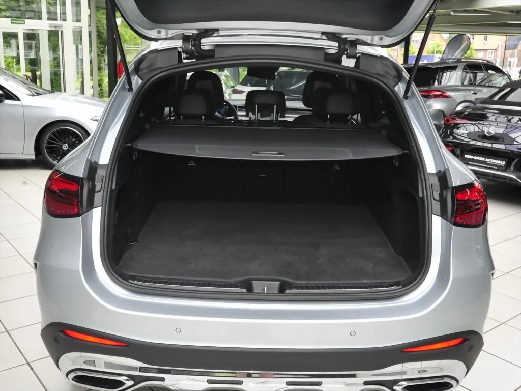 Mercedes-Benz-GLC 300 d-image-14
