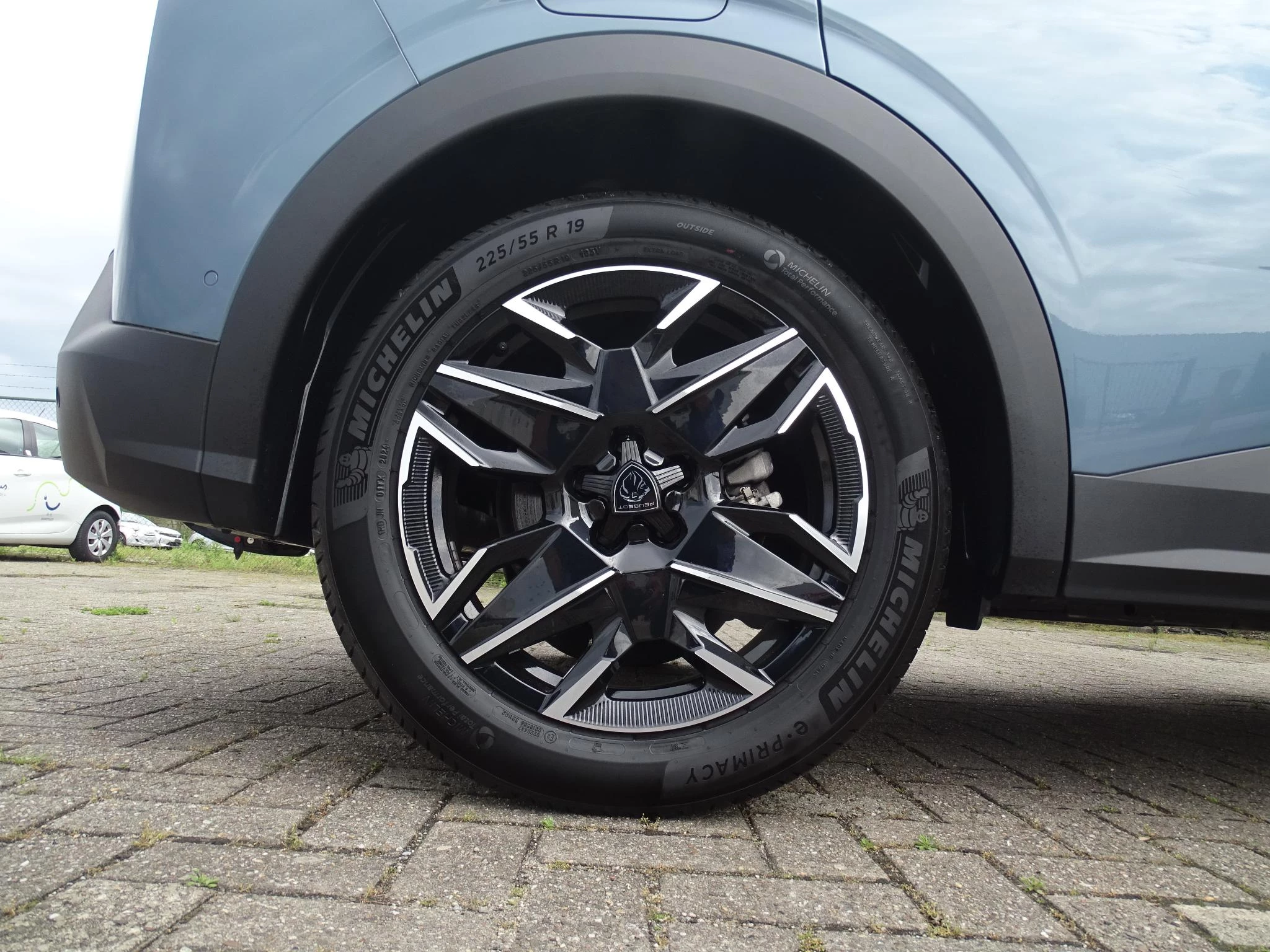 Peugeot 3008 1.2 HYBRID DSC6 GT+leder+pano dak+trekhaak