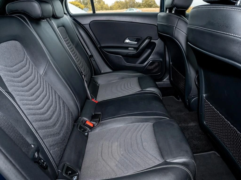 Mercedes-Benz-A-Klasse 180 d-image-12