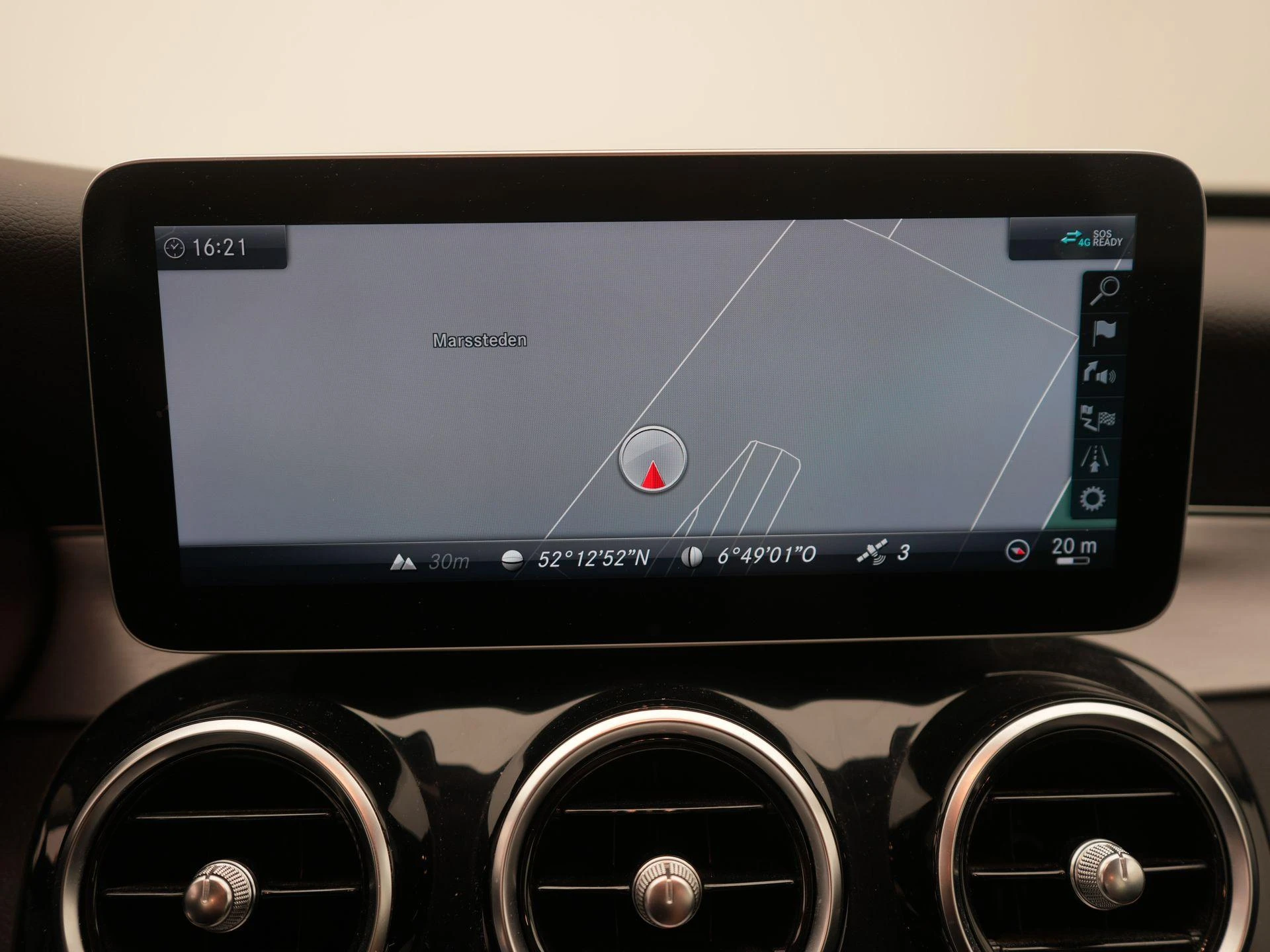 Mercedes-Benz-C-Klasse-image-18