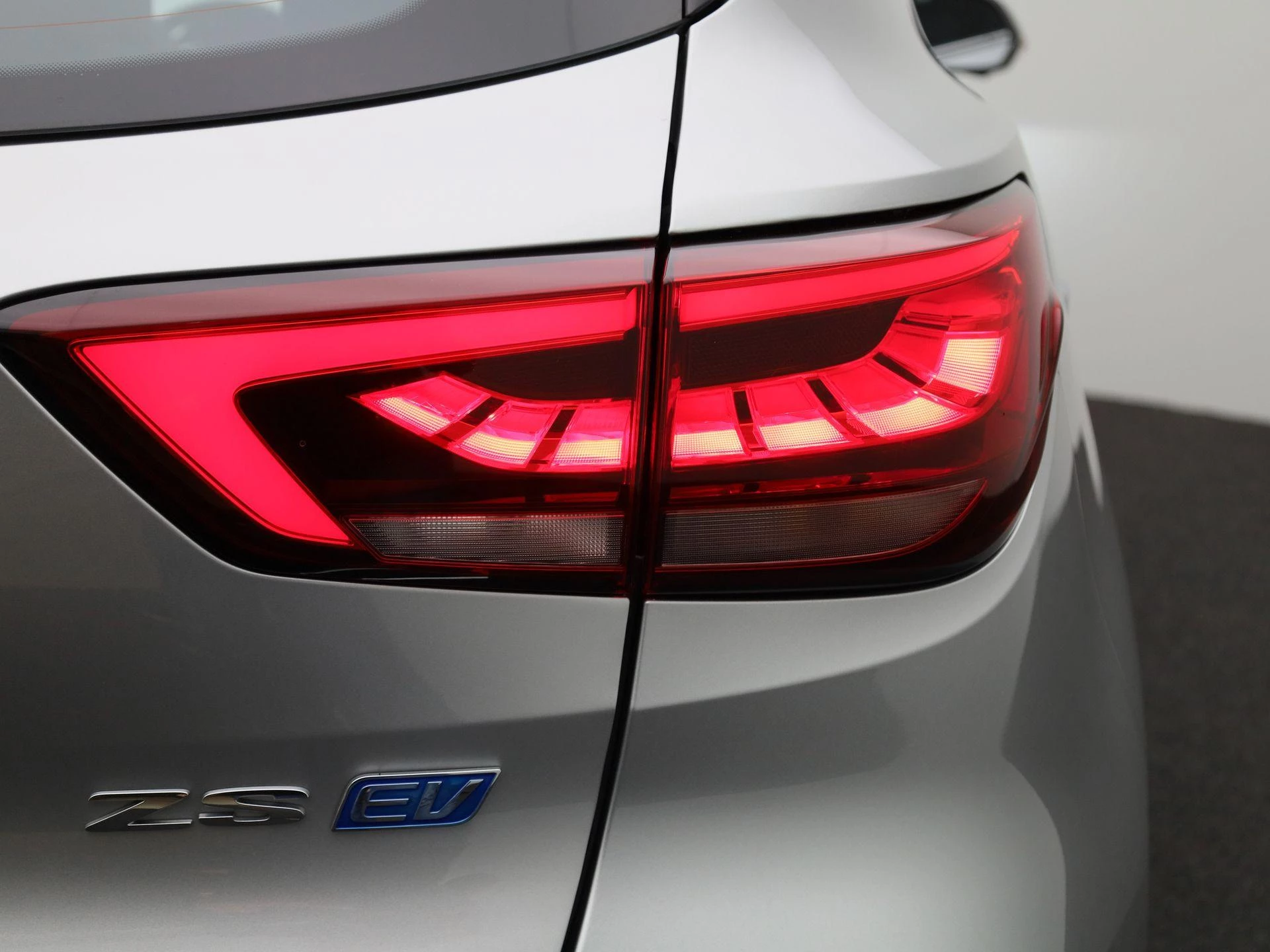MG-ZS EV-image-38