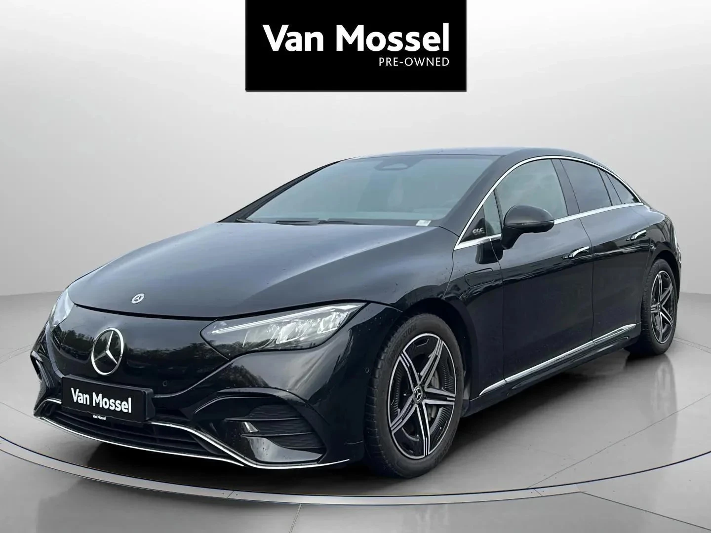 Mercedes-Benz-EQE-image-0