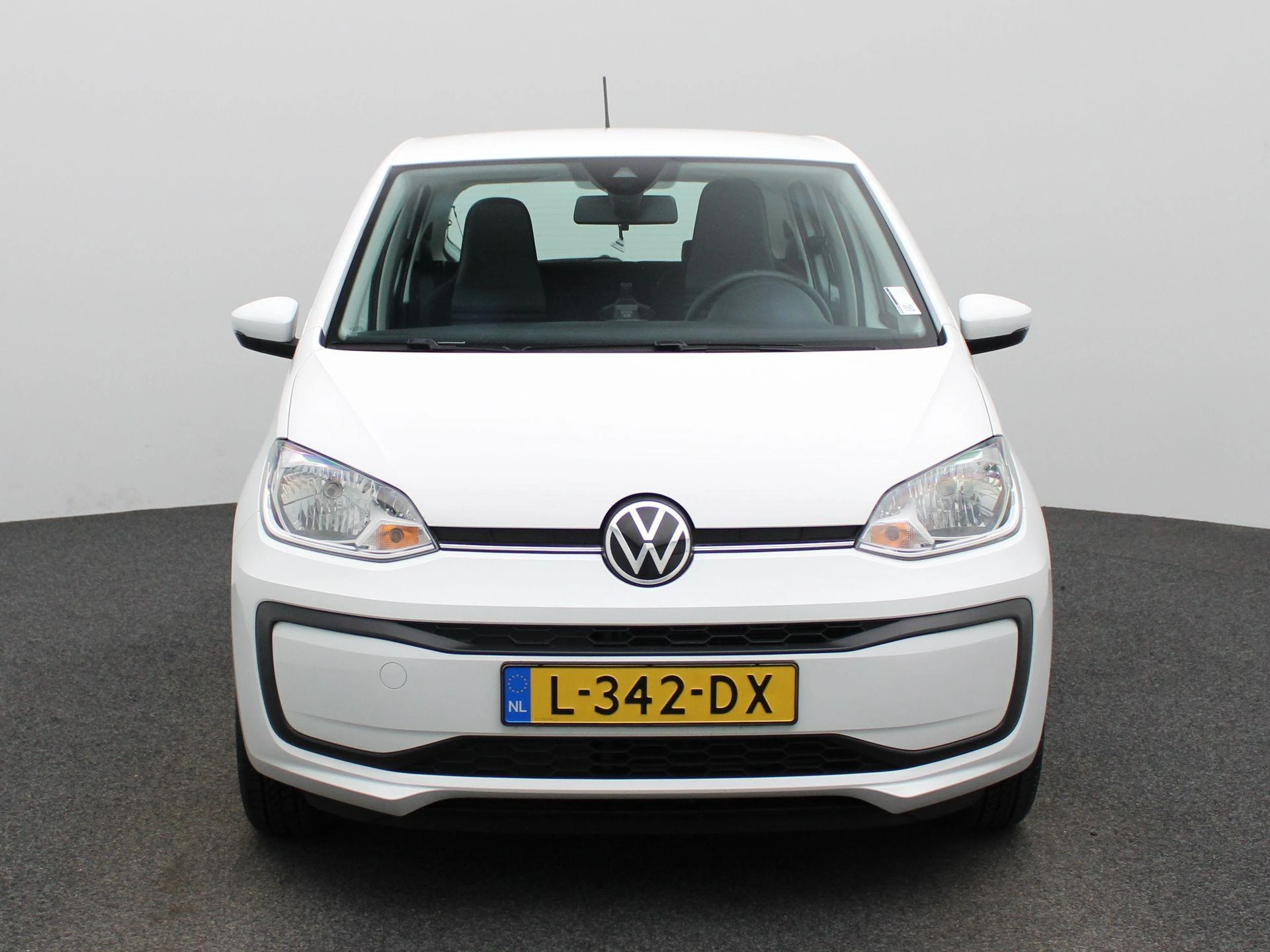 Volkswagen-up!-image-2