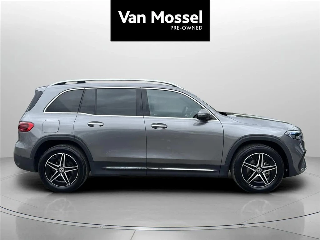 Mercedes-Benz-EQB-image-3
