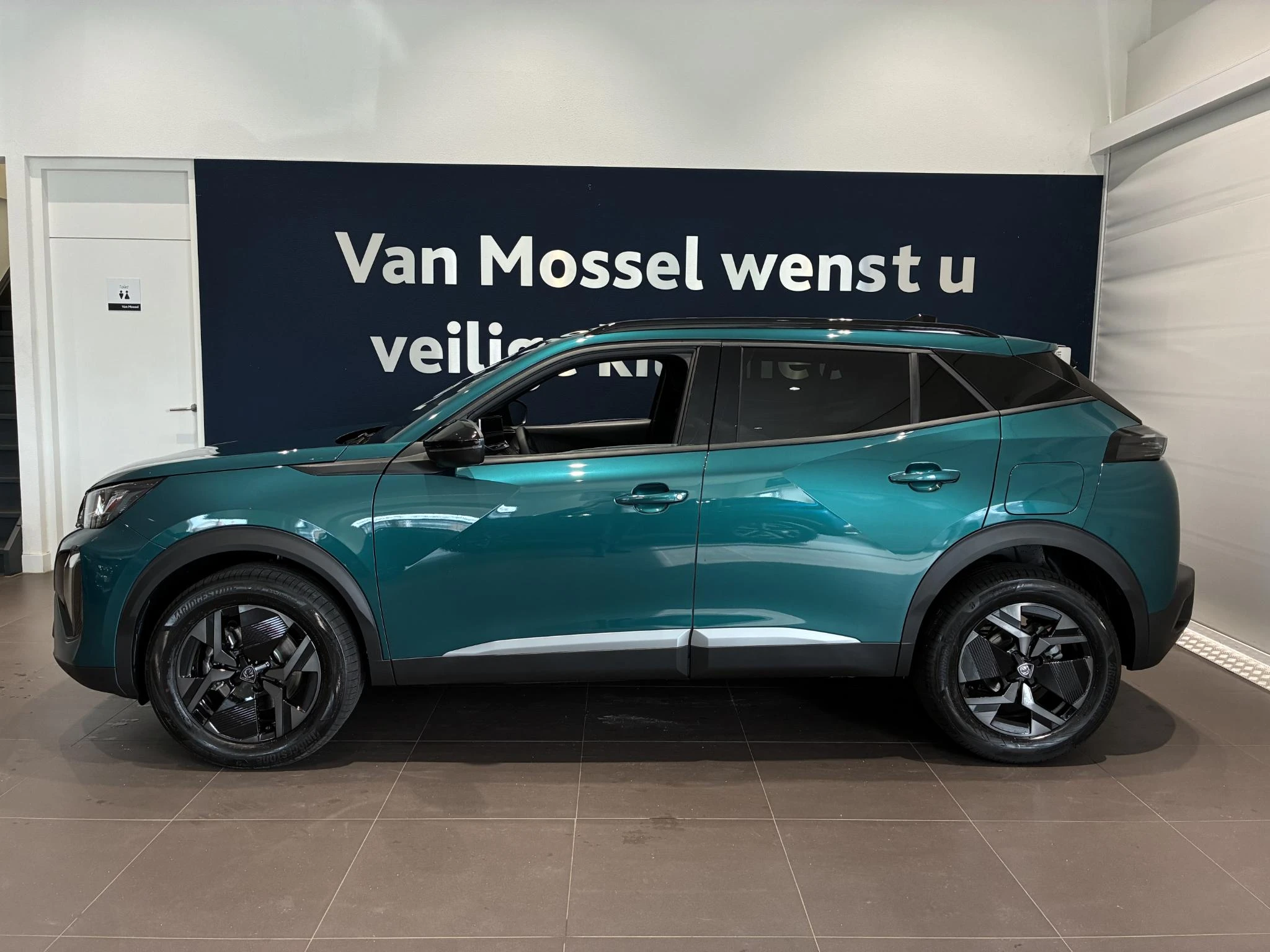 Peugeot-2008-image-1