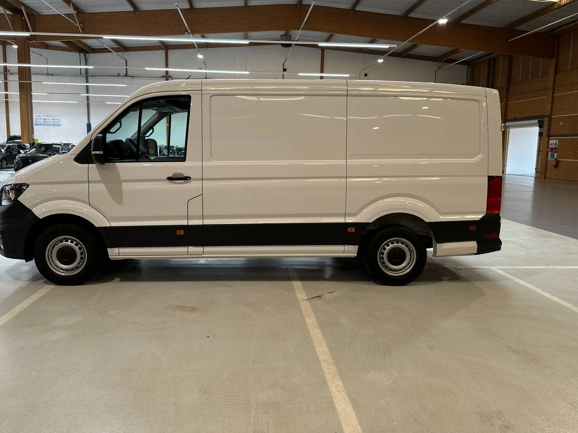 Volkswagen-Crafter-image-1
