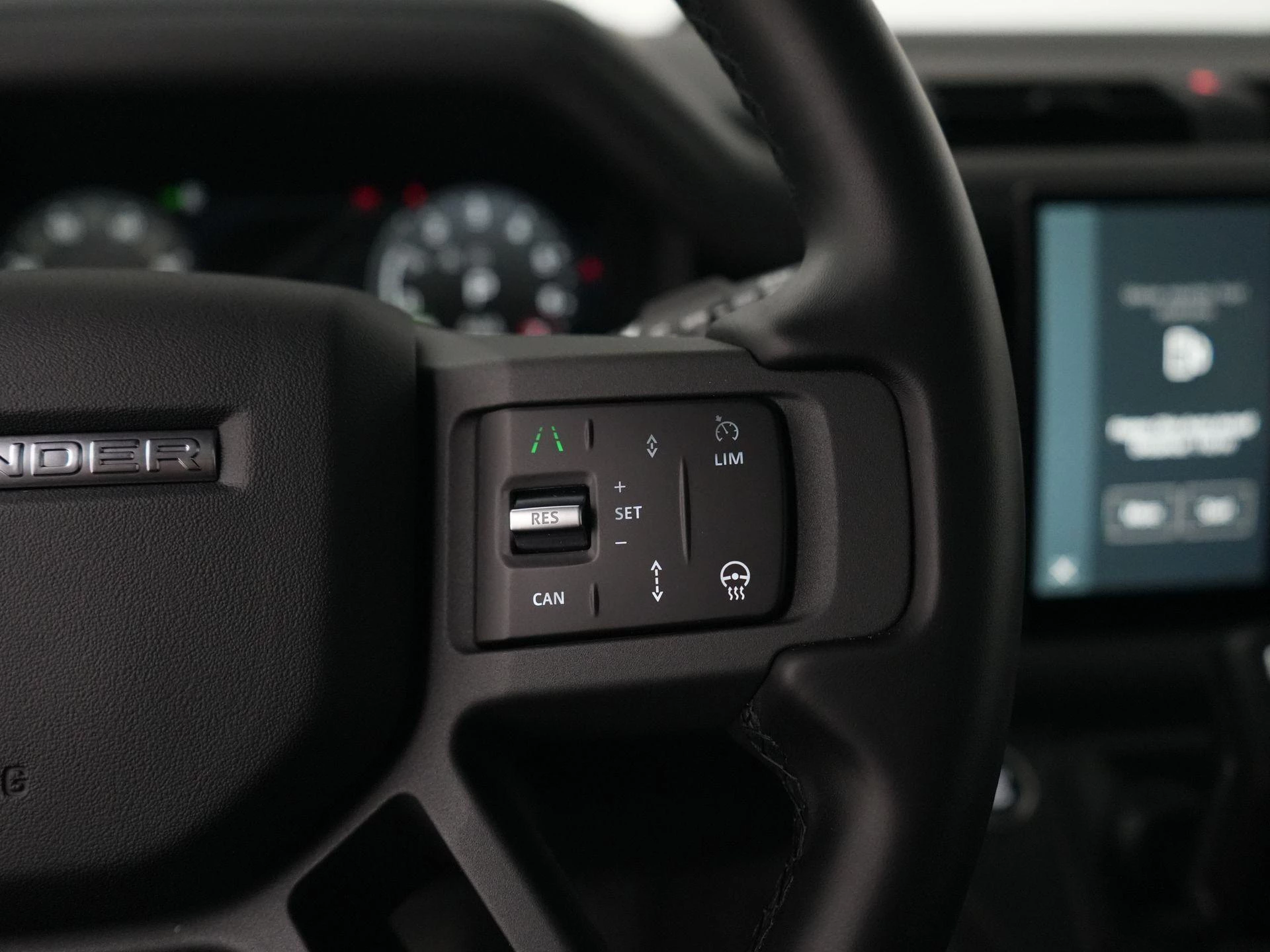 Land Rover-Defender-image-13